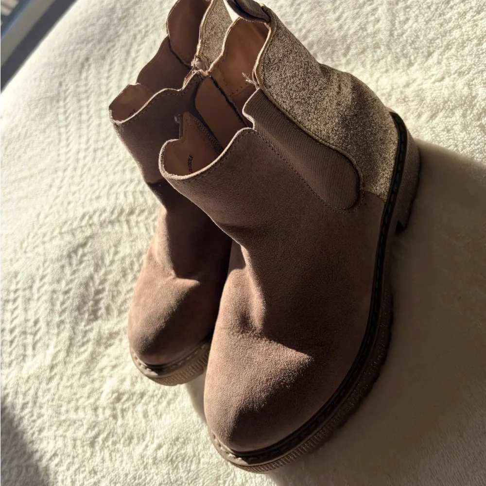 Steve Madden Youth Howler girls booties